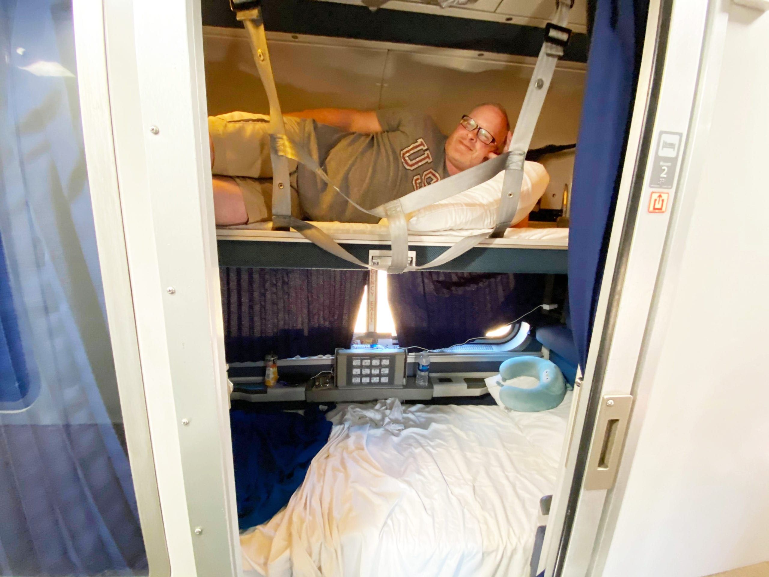 travel by train sleeper car