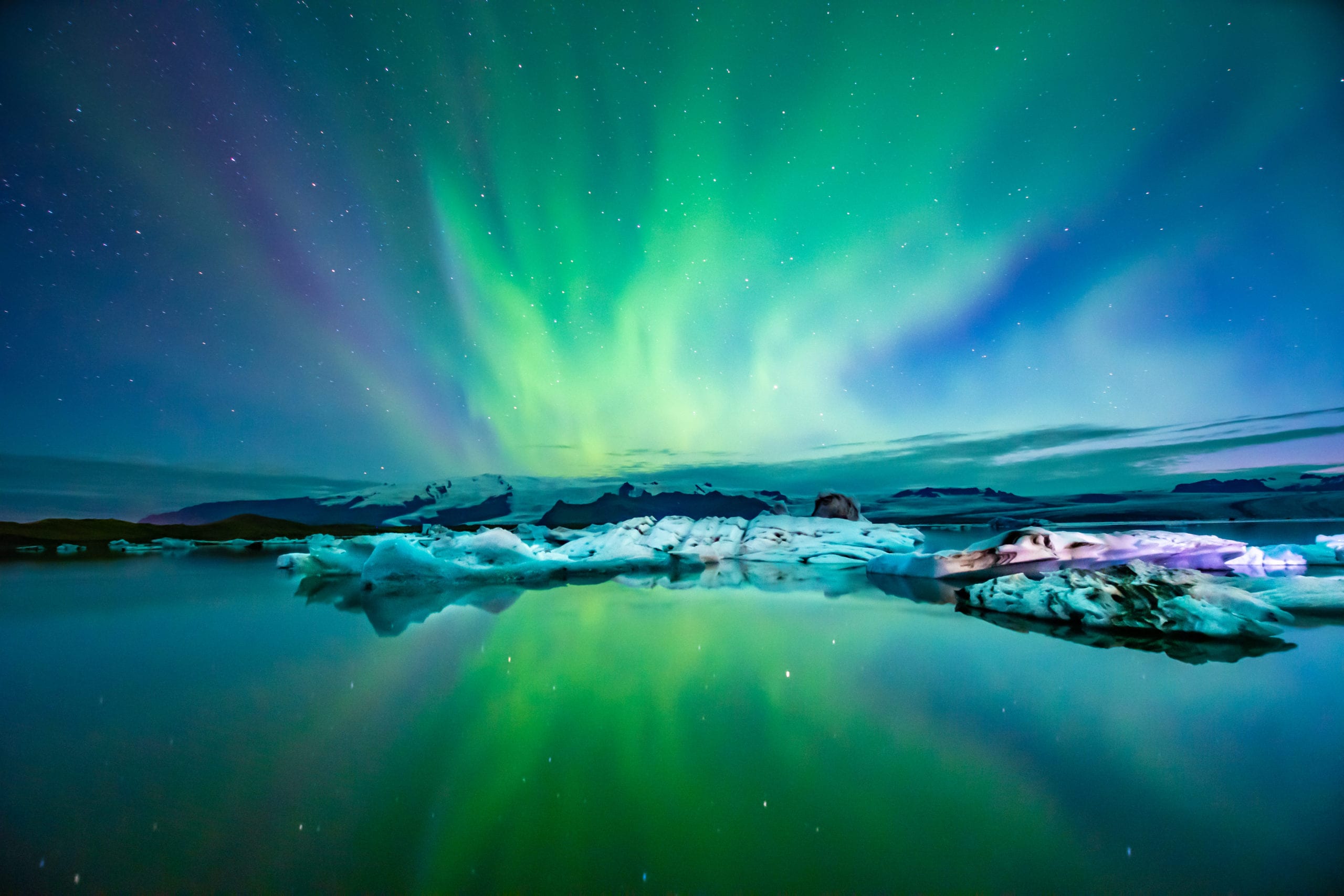 best time of year to visit iceland for northern lights