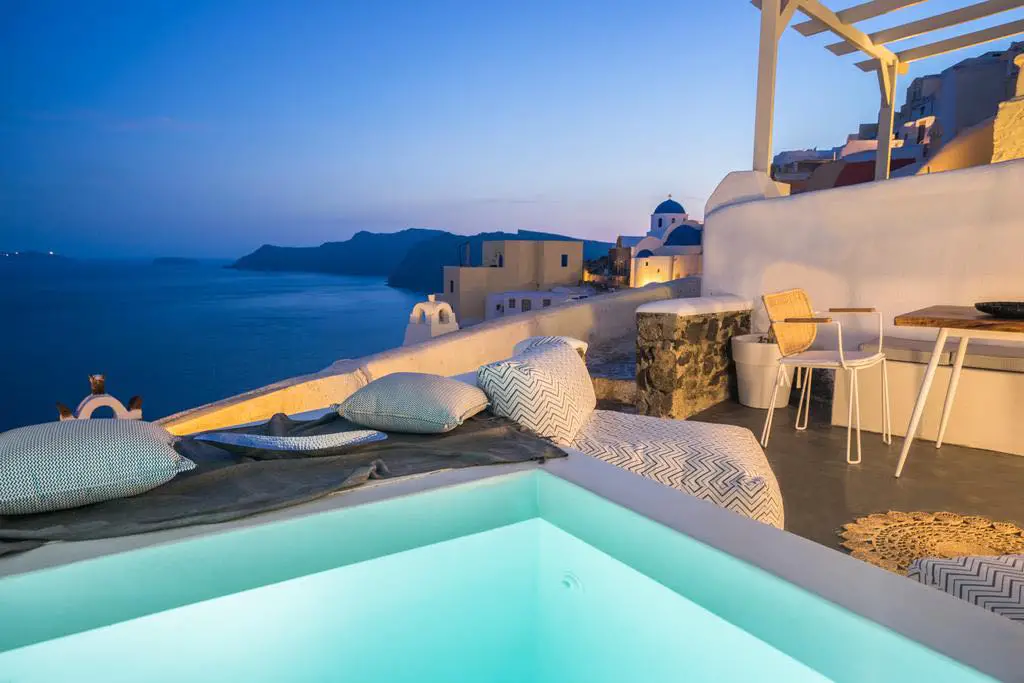 santorini honeymoon