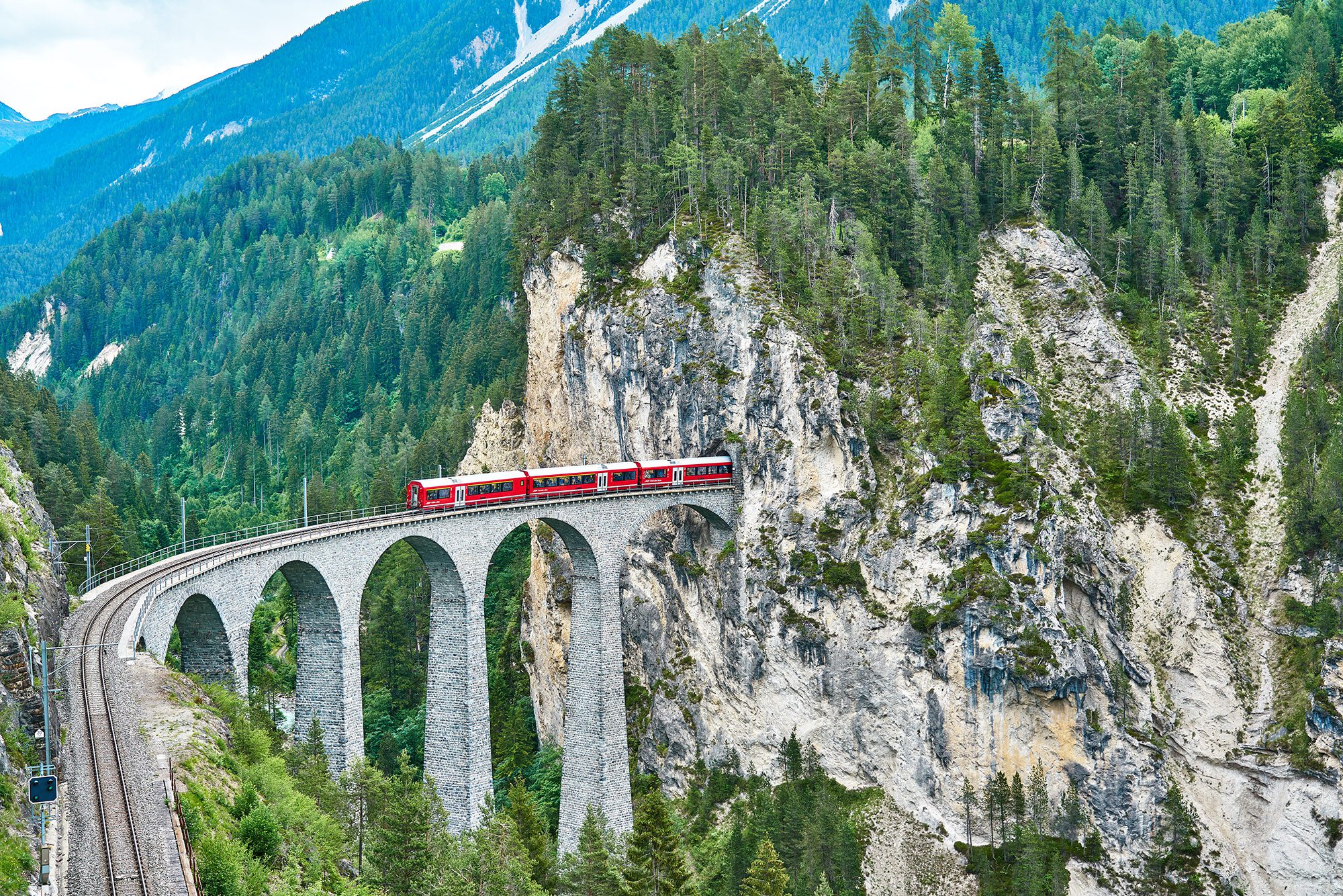 Best Time Of Year To Ride The Glacier Express Grounded Life Travel