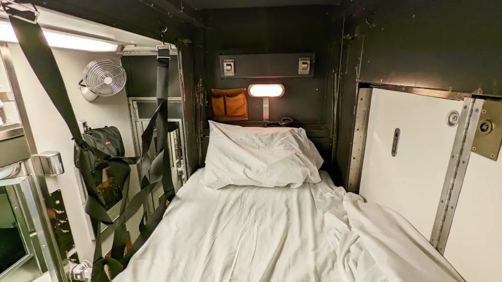 Via Rail Cabin For 2 Upper Berth